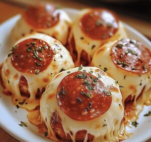 Cheesy Pepperoni Pizza Bombs Recipe