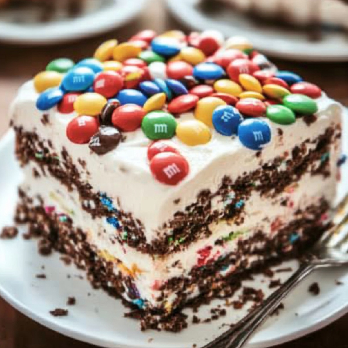 Easy M&M Ice Cream Sandwich Cake Recipe