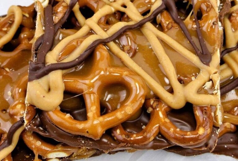 Addictive Caramel Pretzel Crack Bars Recipe