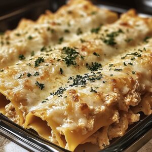 Cheesy Garlic Parmesan Chicken Lasagna Roll-Ups Recipe