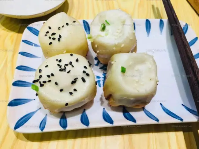 Pan-Fried Pork Buns (Shengjian Mantou)