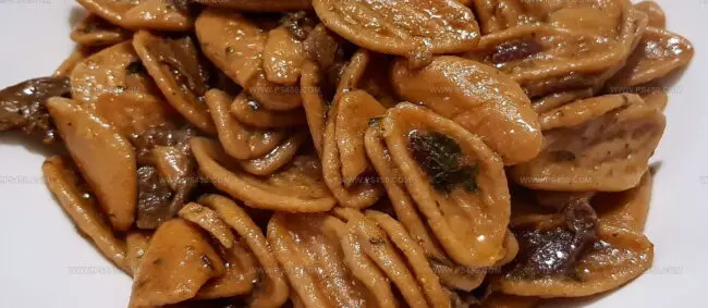 Strascinati Con Mollica E Peperoni Cruschi
