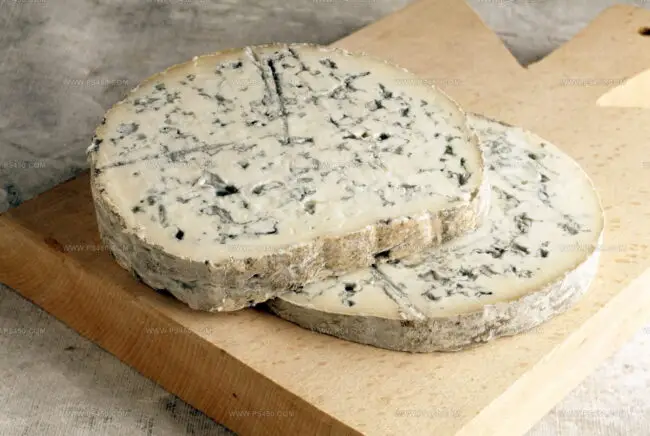 Fourme D'Ambert