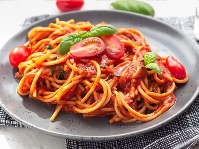 https://www.lacademie.com/wp-content/uploads/2021/10/pasta-spaghetti-tomato-sauce.jpg