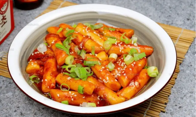 What Does Tteokbokki Taste Like? Discover Korea's Fiery Treat
