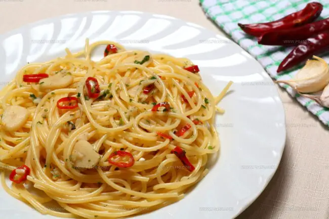 Spaghetti Aglio Olio E Peperoncino